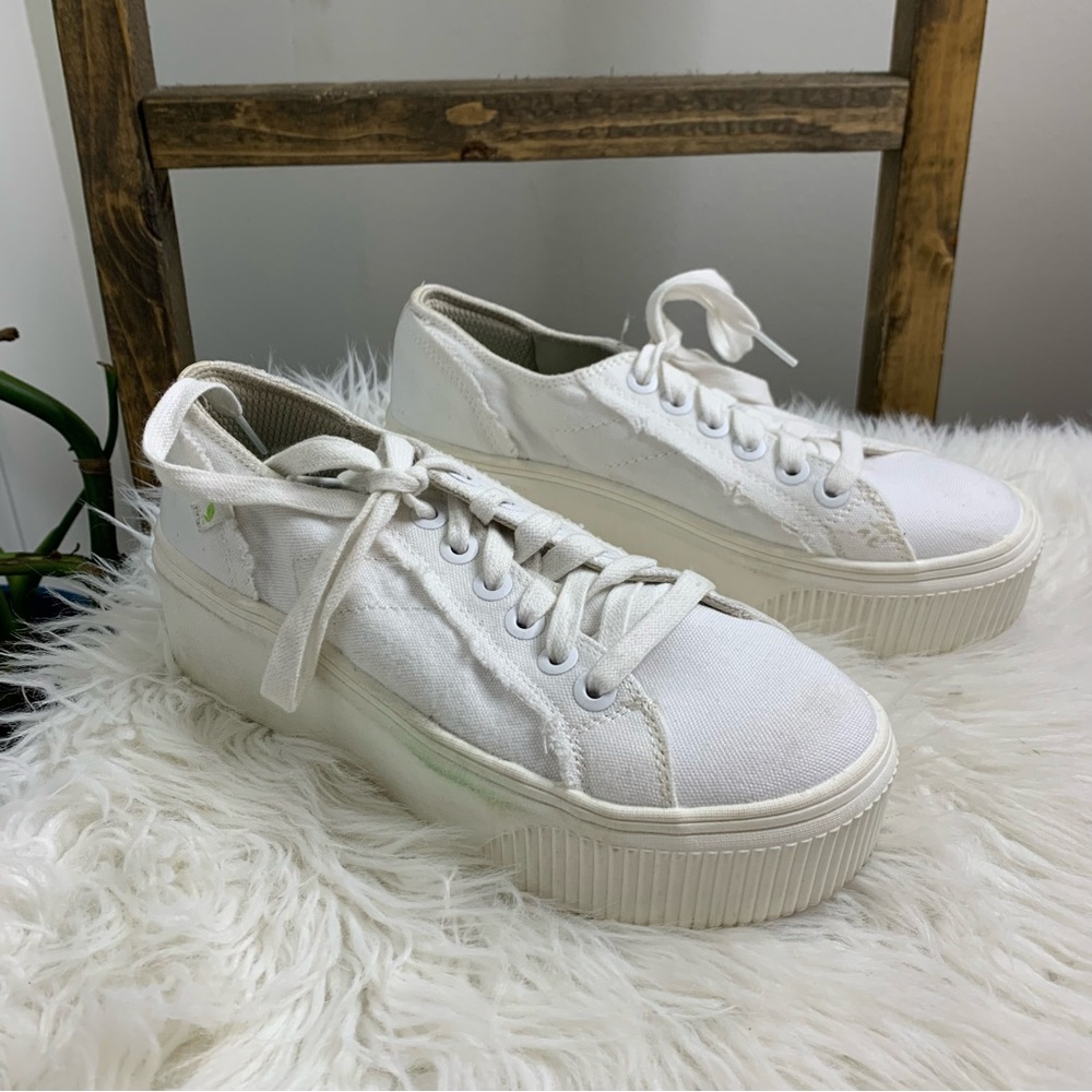 Dr. Scholl’s Chunky Platform Sneaker